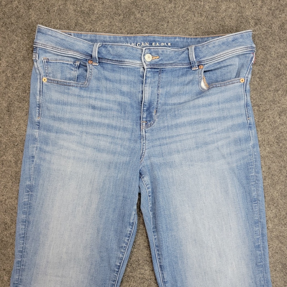 American Eagle Outfitters Light Blue Boot Cut Jeans - Picture 4 of 11